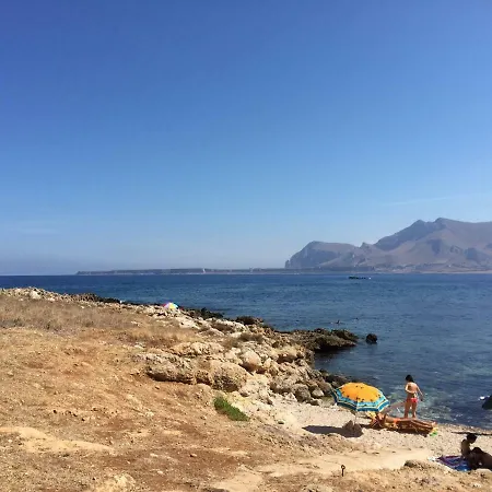 Casetta Nella Riserva Naturale San Vito Lo Capo