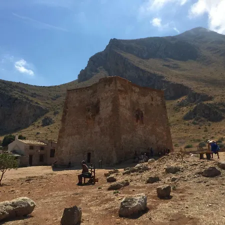 Casetta Nella Riserva Naturale * San Vito Lo Capo